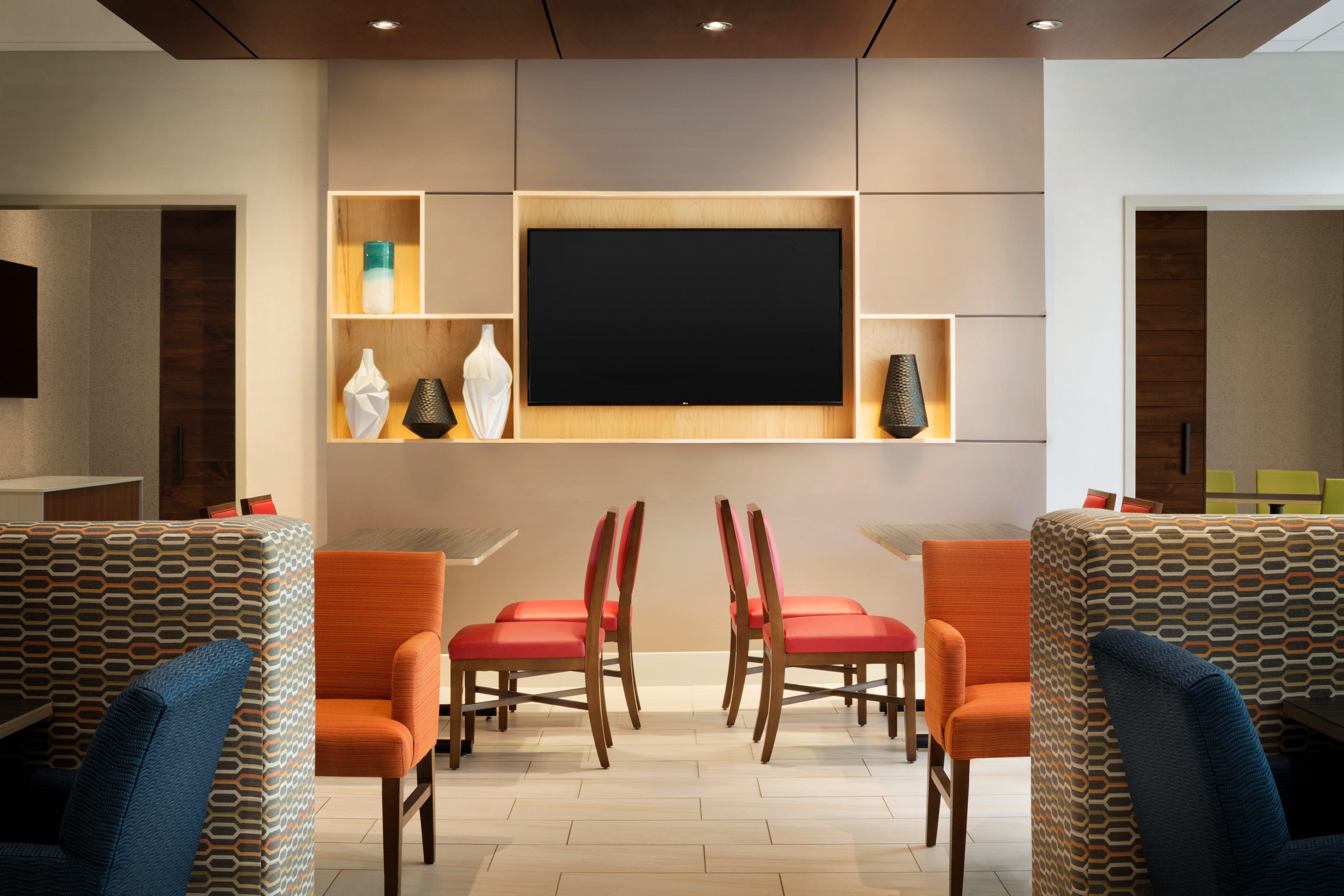 Holiday Inn Express Williamsburg By Ihg Exterior foto